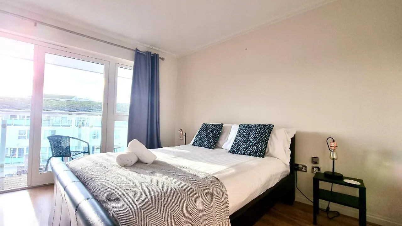 The Townhouse By Switchback Stays Cardiff United Kingdom