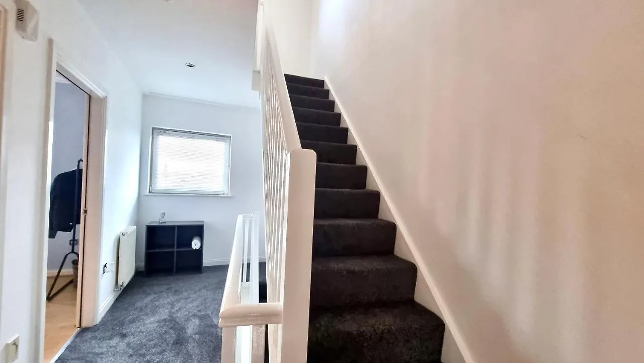 The Townhouse By Switchback Stays Cardiff Holiday home